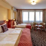 Charles Aparthotel 3*