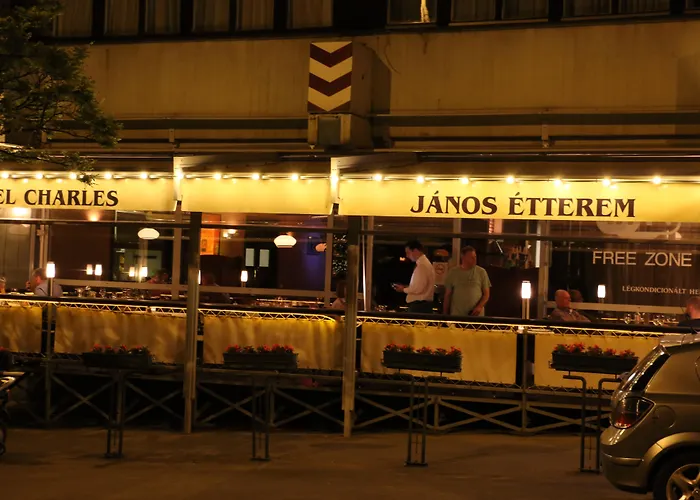 Charles בודפשט