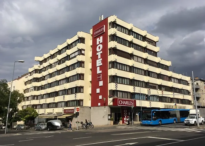 Charles 3* Budapest