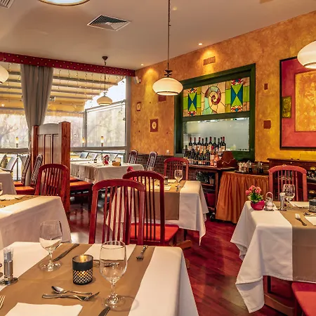 Hotel de apartamente Charles 3*