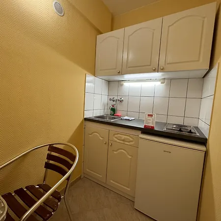 Charles Apartmanhotel