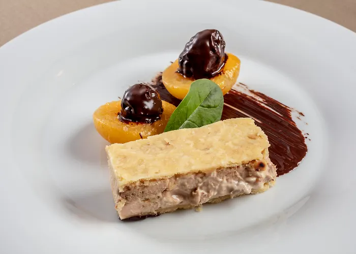 מלון דירות Charles 3*