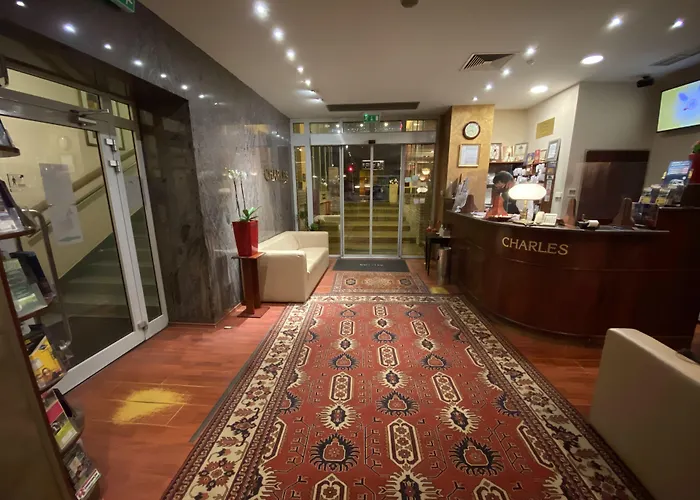 Aparthotel Charles 3*