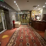 Apartmanhotel Charles 3*